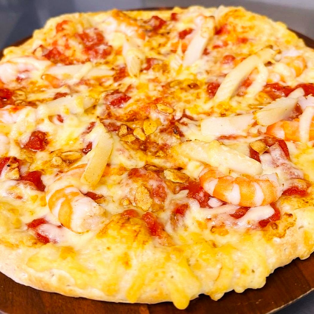 エビとイカのペスカトーレ（完熟トマトの甘みと酸味）｜ナチュラルスマイルピザ