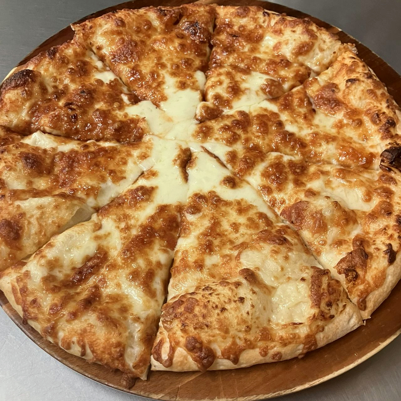 山盛りチーズのホワイトソース｜メイプルシロップ付き｜ナチュラルスマイルピザ