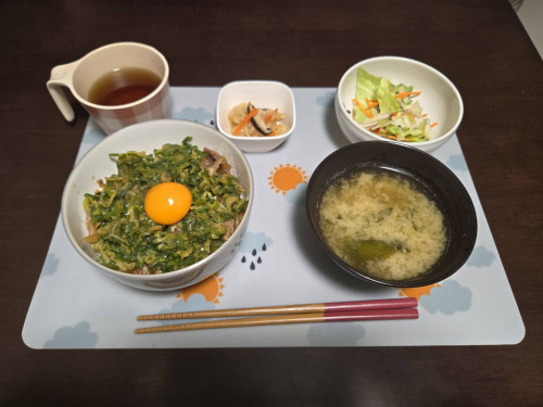 3月1日ねぎ玉ポン酢牛丼.jpg