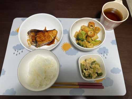 4/1　楽しいお料理(^▽^)/(入居者様のクッキング第九弾)🎶