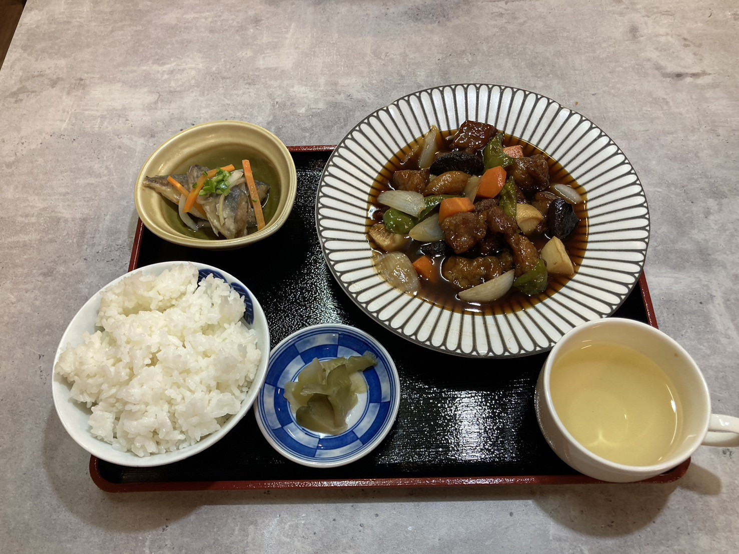 酢豚定食