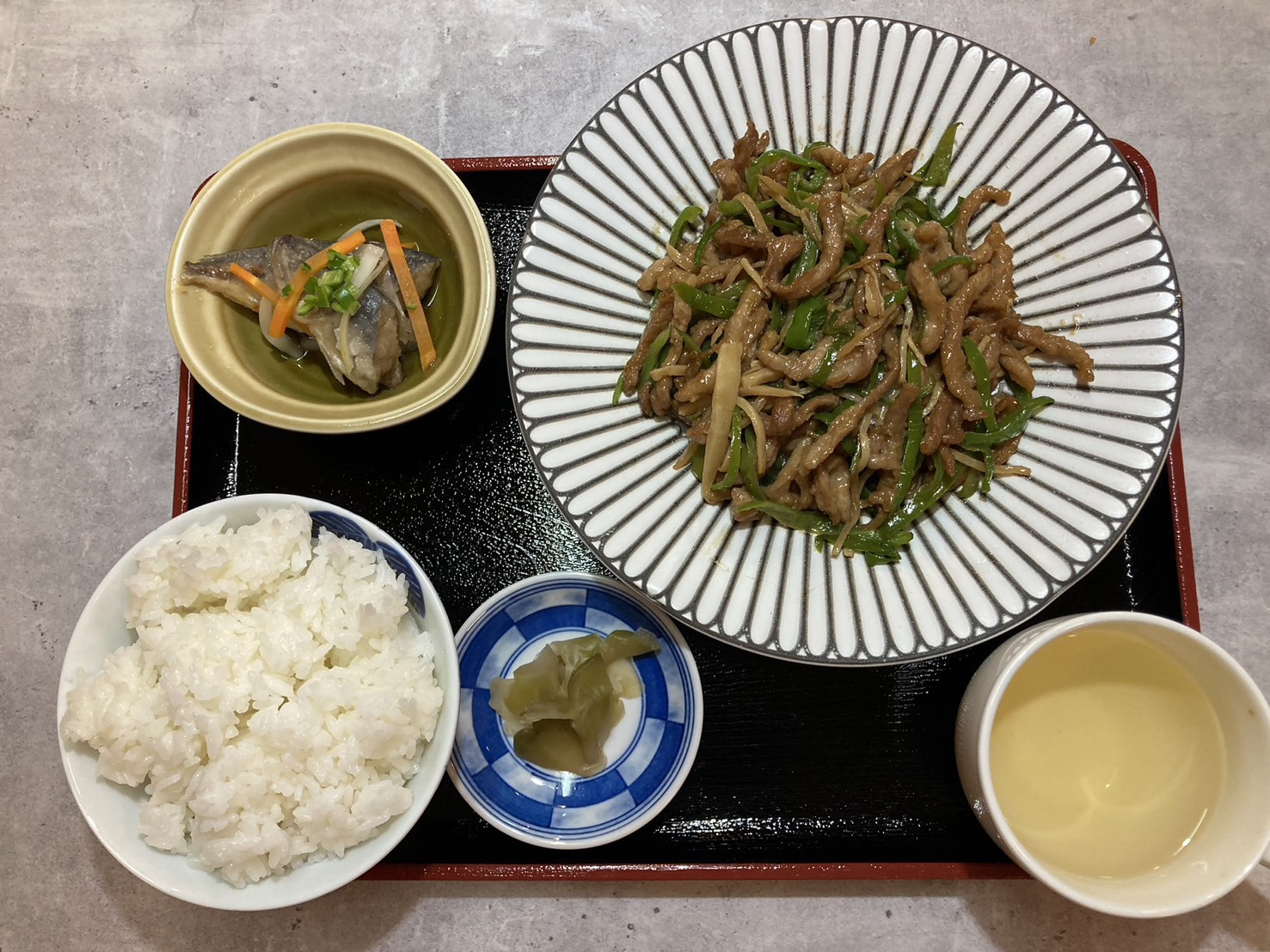 チンジャオロース定食