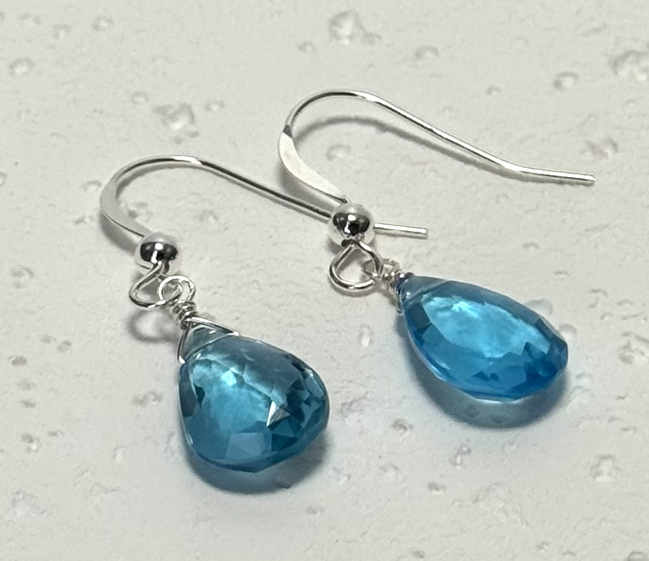 ブルートパーズピアス