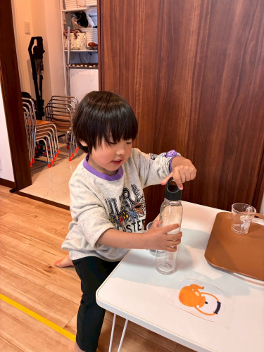 開けたり、しめたり、ひねったり