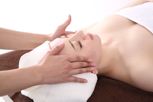 ブラッシュアップ フェイシャルトリートメント アロマビューティーサロンlea エステ リラクゼーションサロン アロマスクール Jaa認定校 稲沢市 一宮市 津島市 愛西市 あま市 羽島市