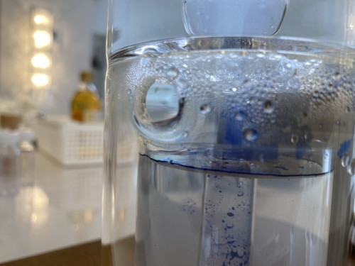 蒸留 アップ ブルー.jpg