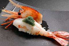 ぼたん海老の握り（１貫 頭の握り付き）