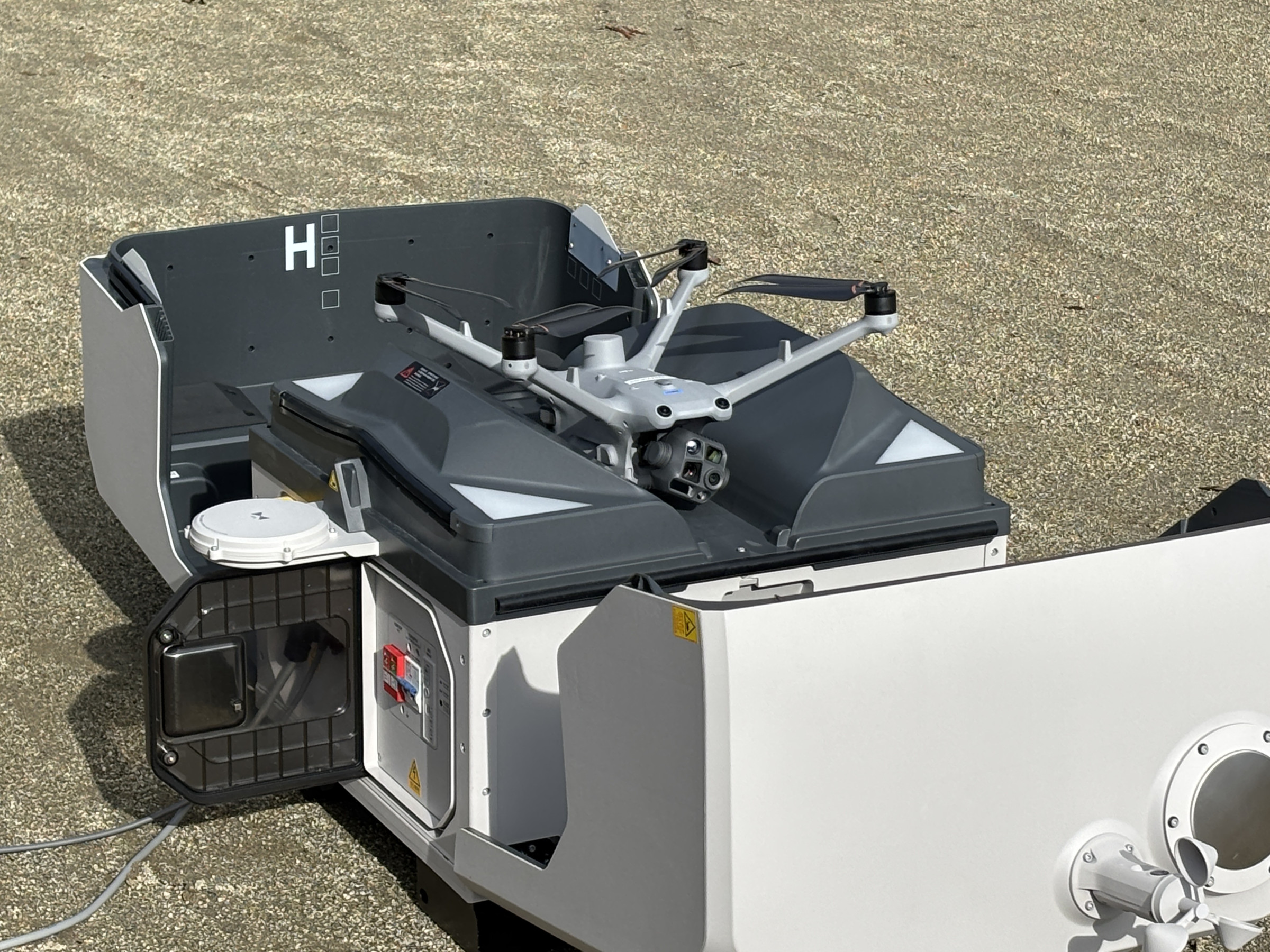 DJI DOCK３取扱い開始！行政支援や自動監視へ活用できます。是非ご相談ください！