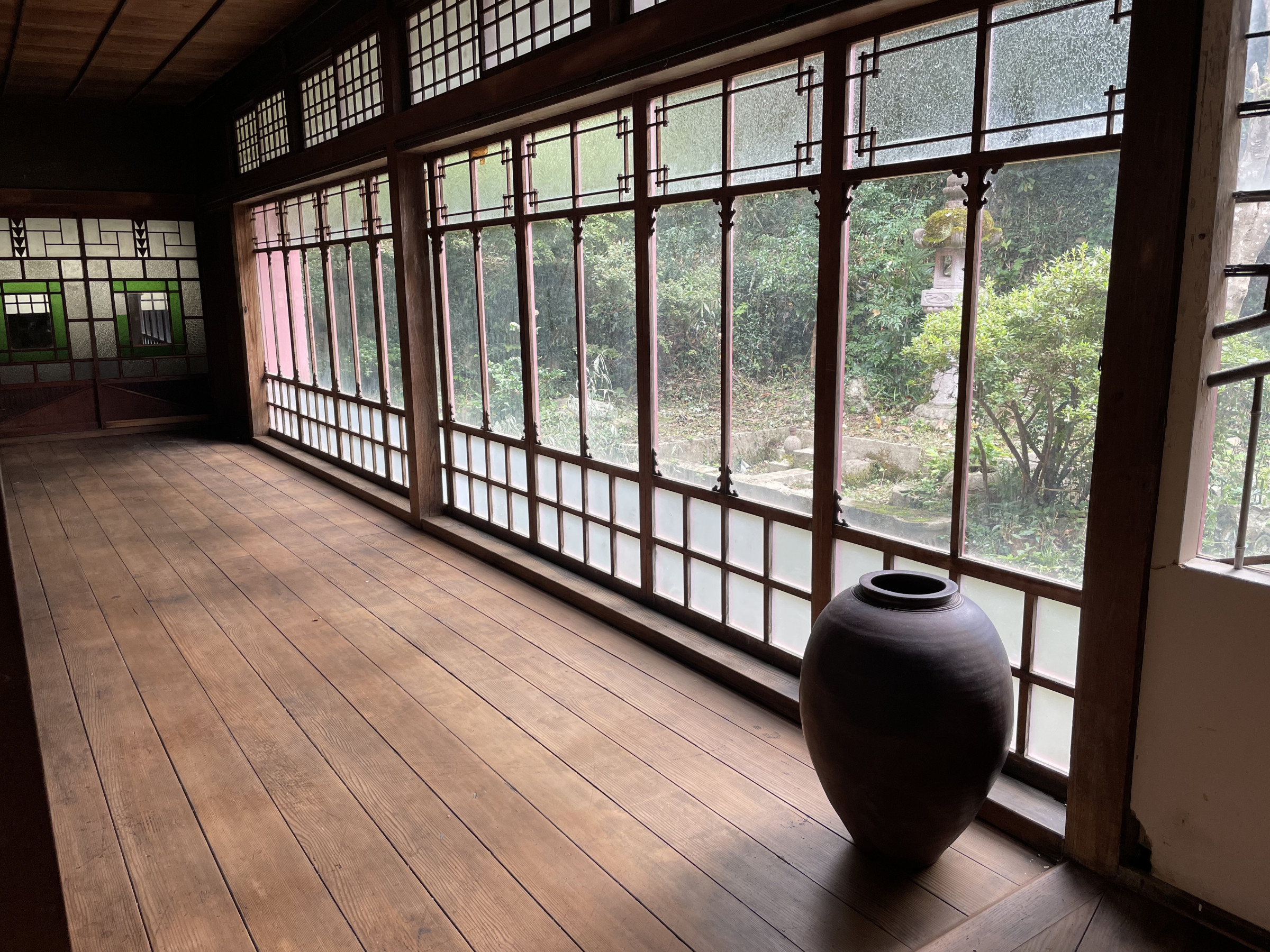 Western-style building corridor