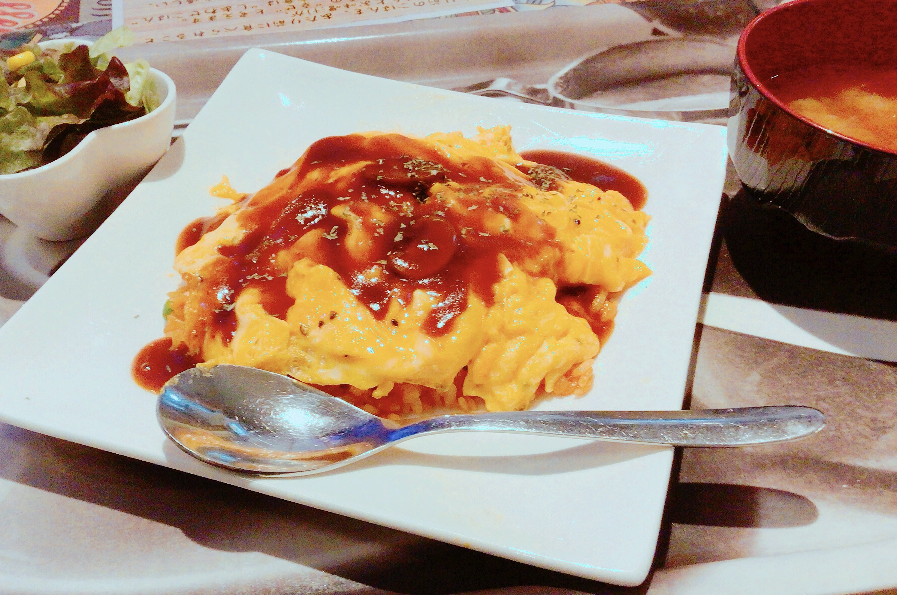ふわっとろオムライス(デミグラス)