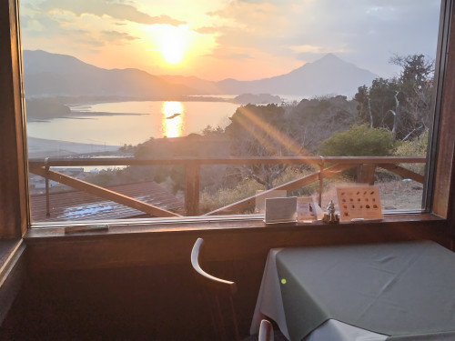 春の夕景