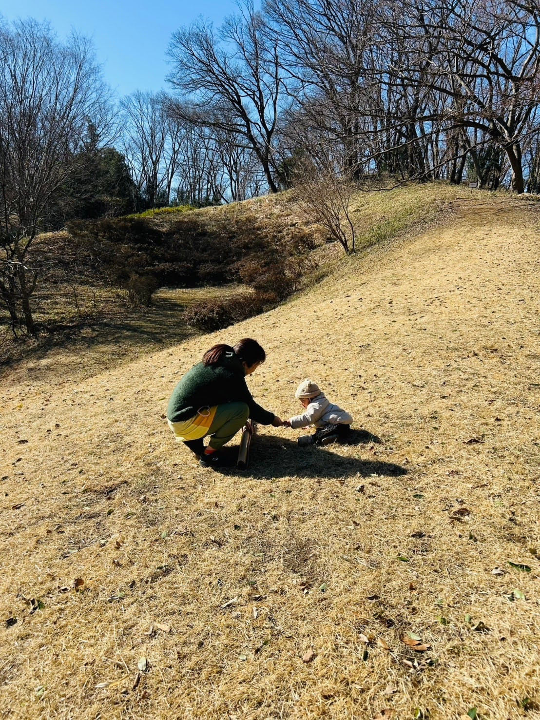 近隣には四季の森公園があり年間を通して戸外活動を楽しみます