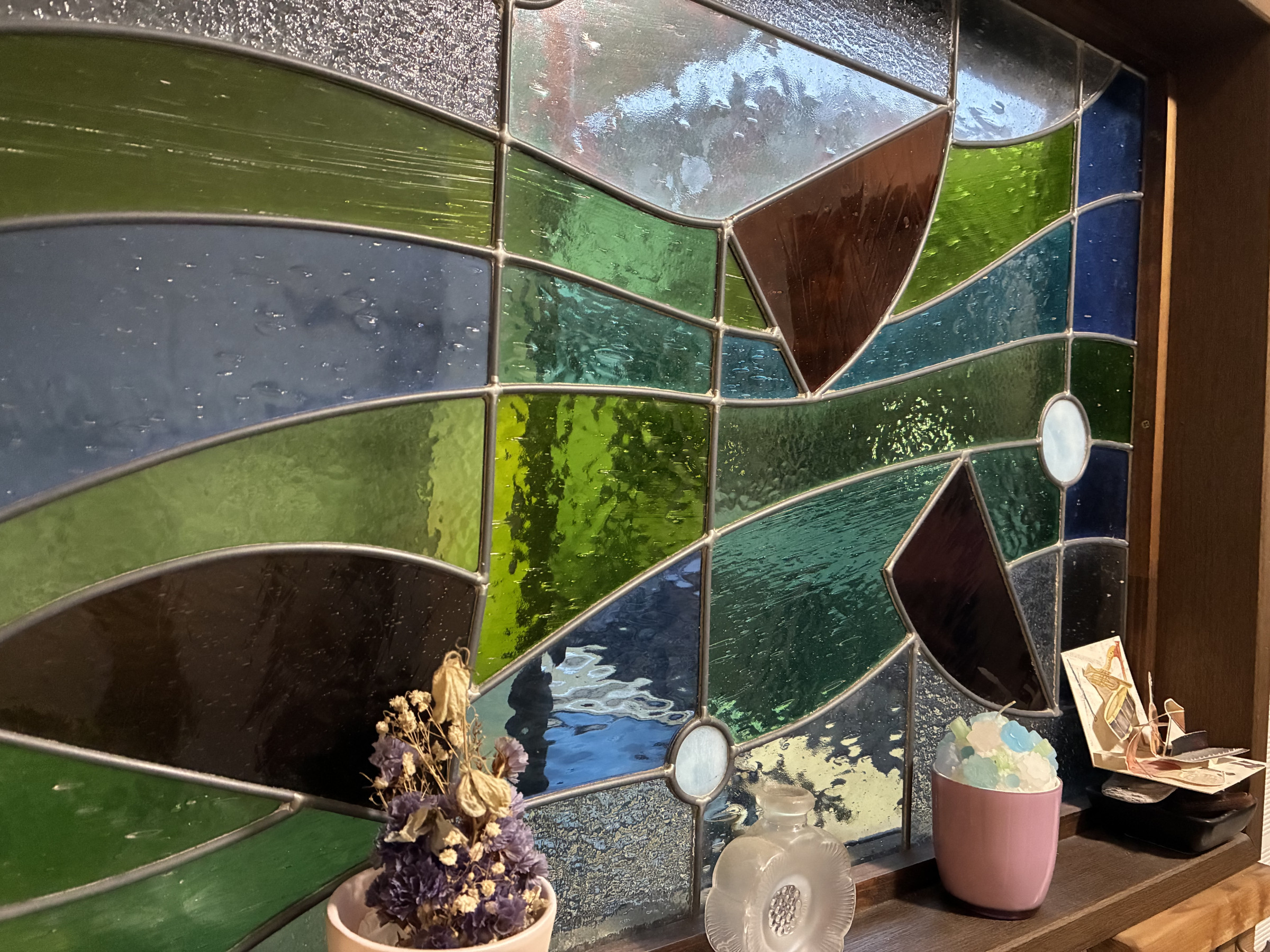 音符をデザインしたステンドグラス