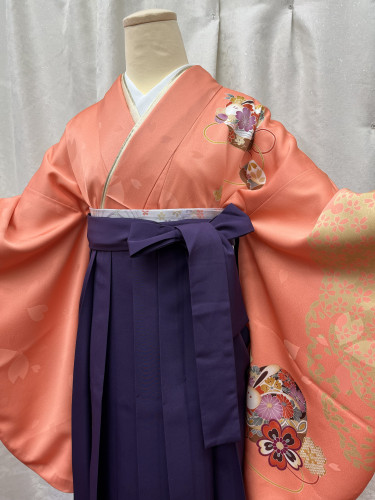 オレンジ　紫袴　アップ.jpg