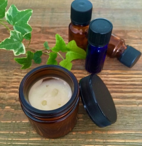 10月25日（土）　豊かな暮らしを愉しもう　和ハーブでつくるオリジナルハンドクリーム