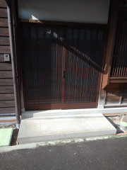 玄関土間石