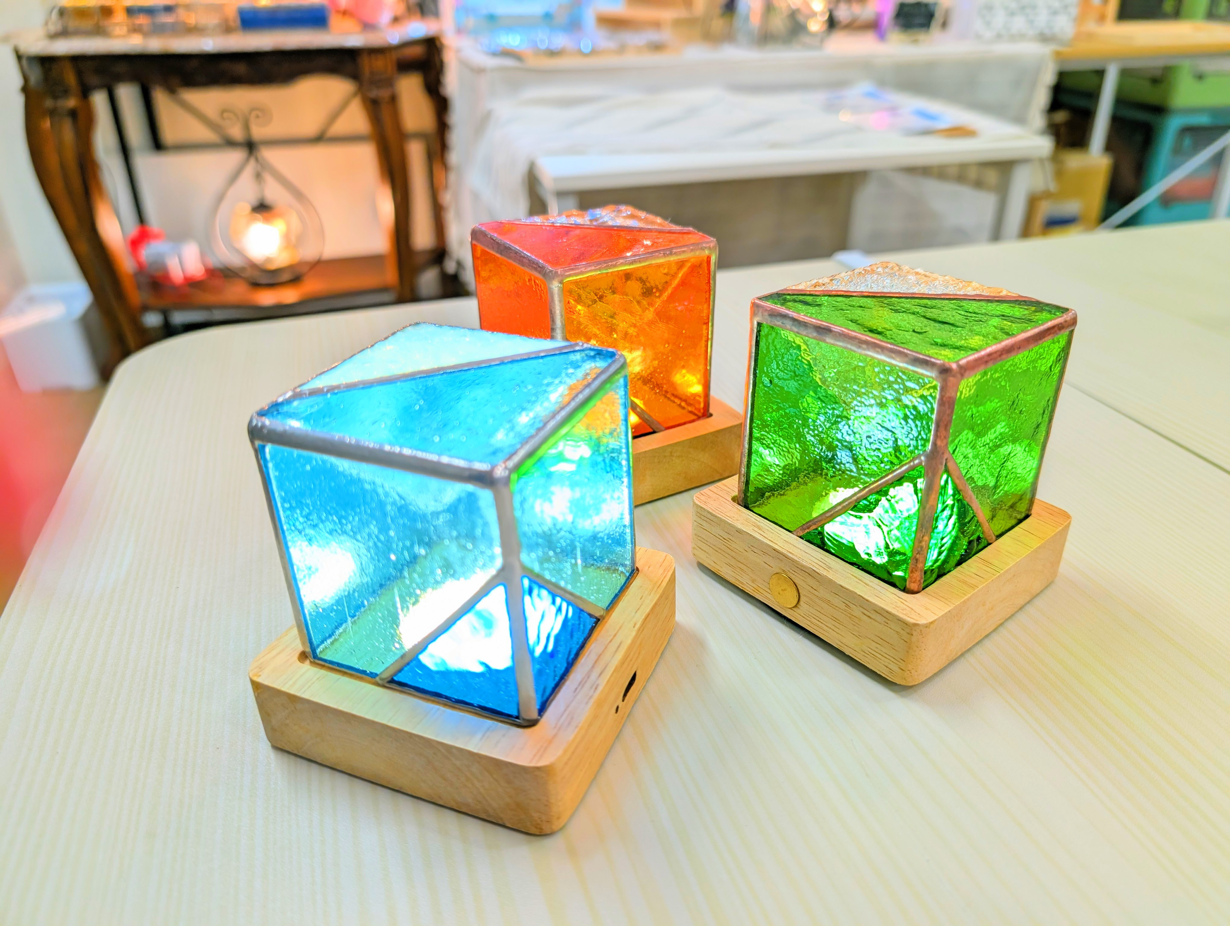 キューブランプの新作　店頭販売中です