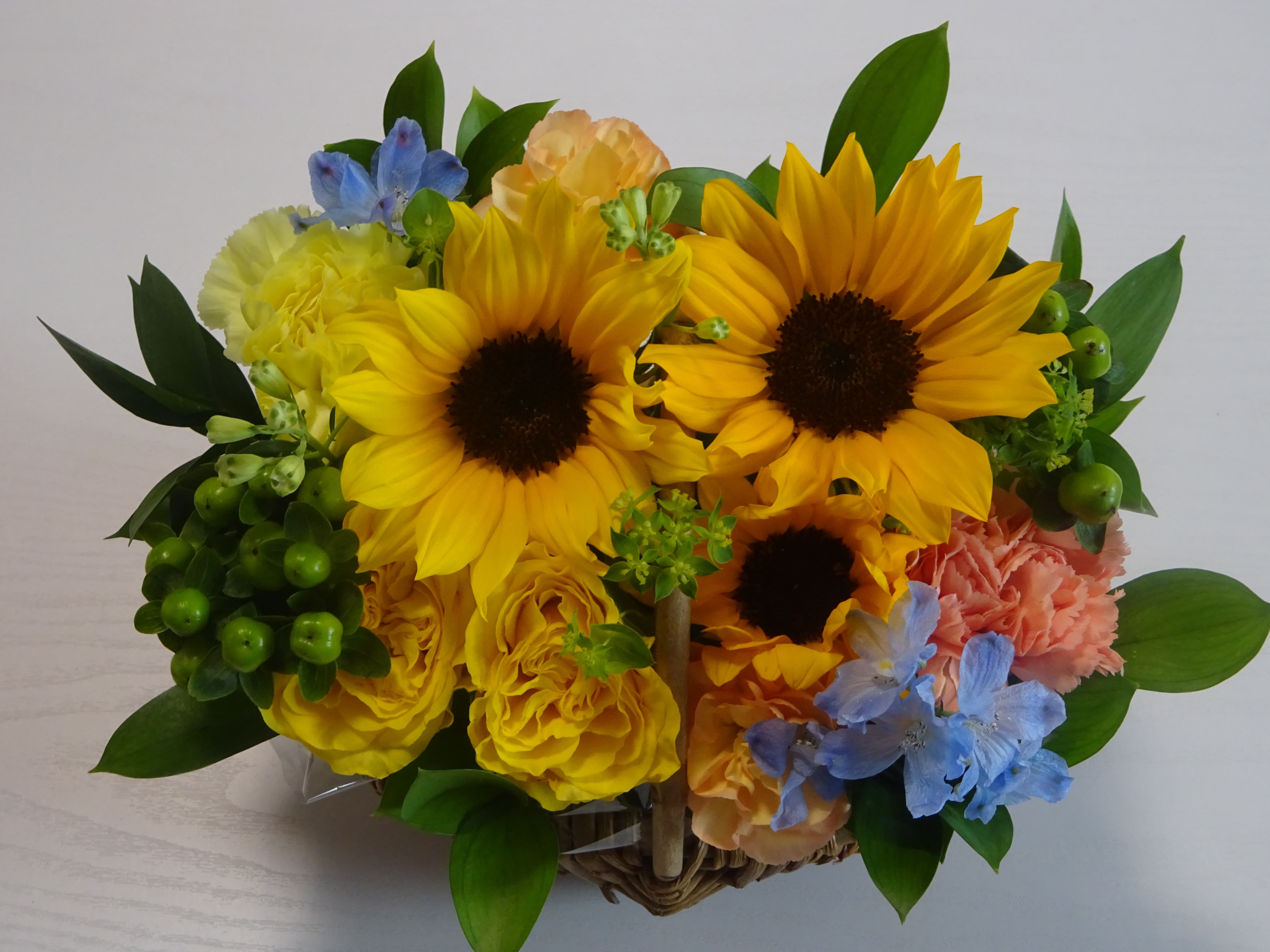 Tさん&Mさん御夫妻からお祝いのお花をいただきました！
