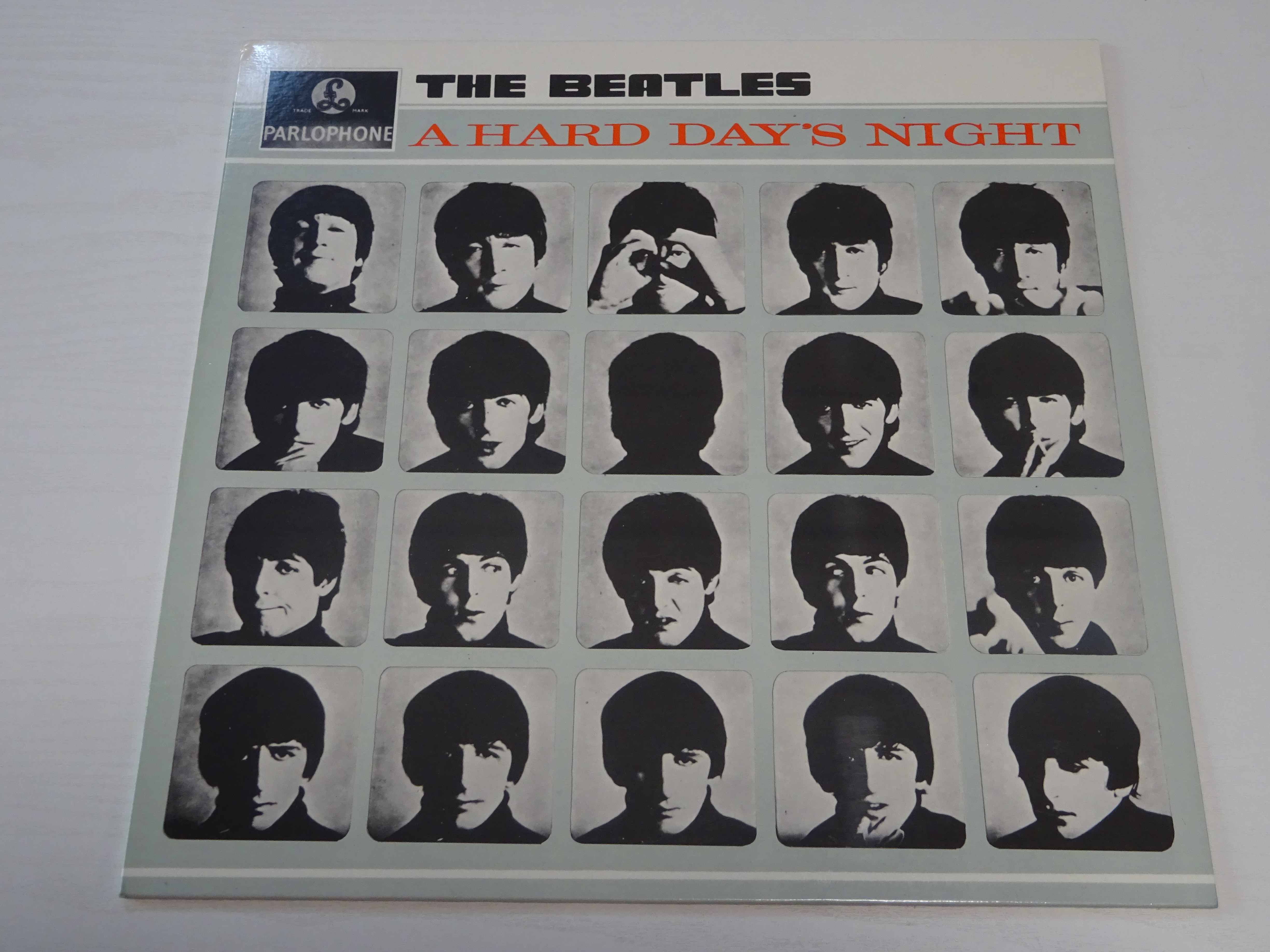 『A HARD DAY’S NIGHT』　ウルトラ・レア！　ニュージーランド1976年再発盤　ペール・グリーン・ジャケ　ニアミント最高級品　音の方もスバラシイ！！！！！！