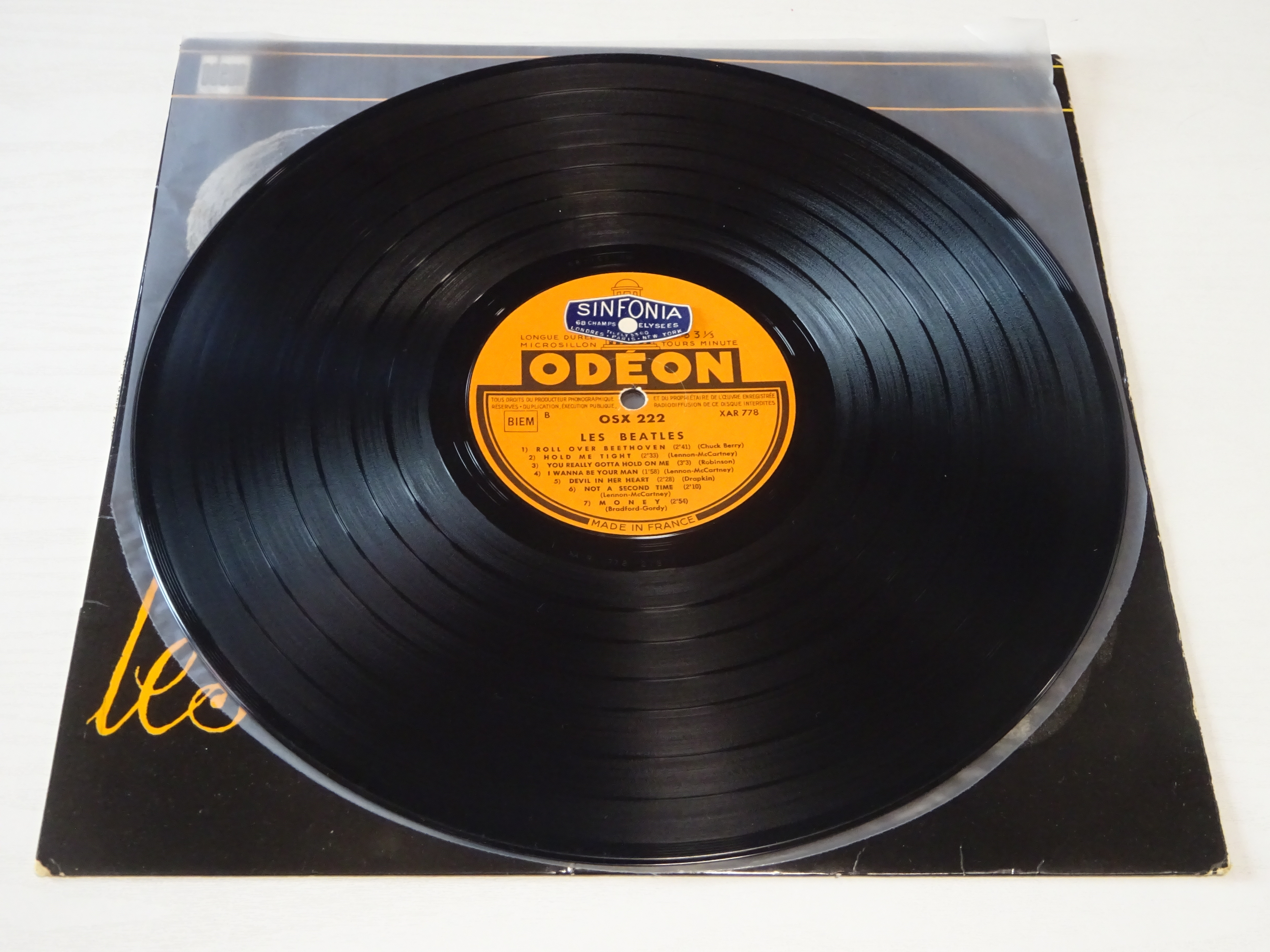 『WITH THE BEATLES』　フランス・モノラル　１９６４年オレンジ・レーベル美品　貴重！SINFONIAステッカー付き！！！！！