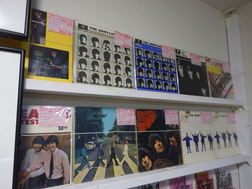 今回はいずれも超貴重なニュージーランド盤、いろいろと出品しております！！