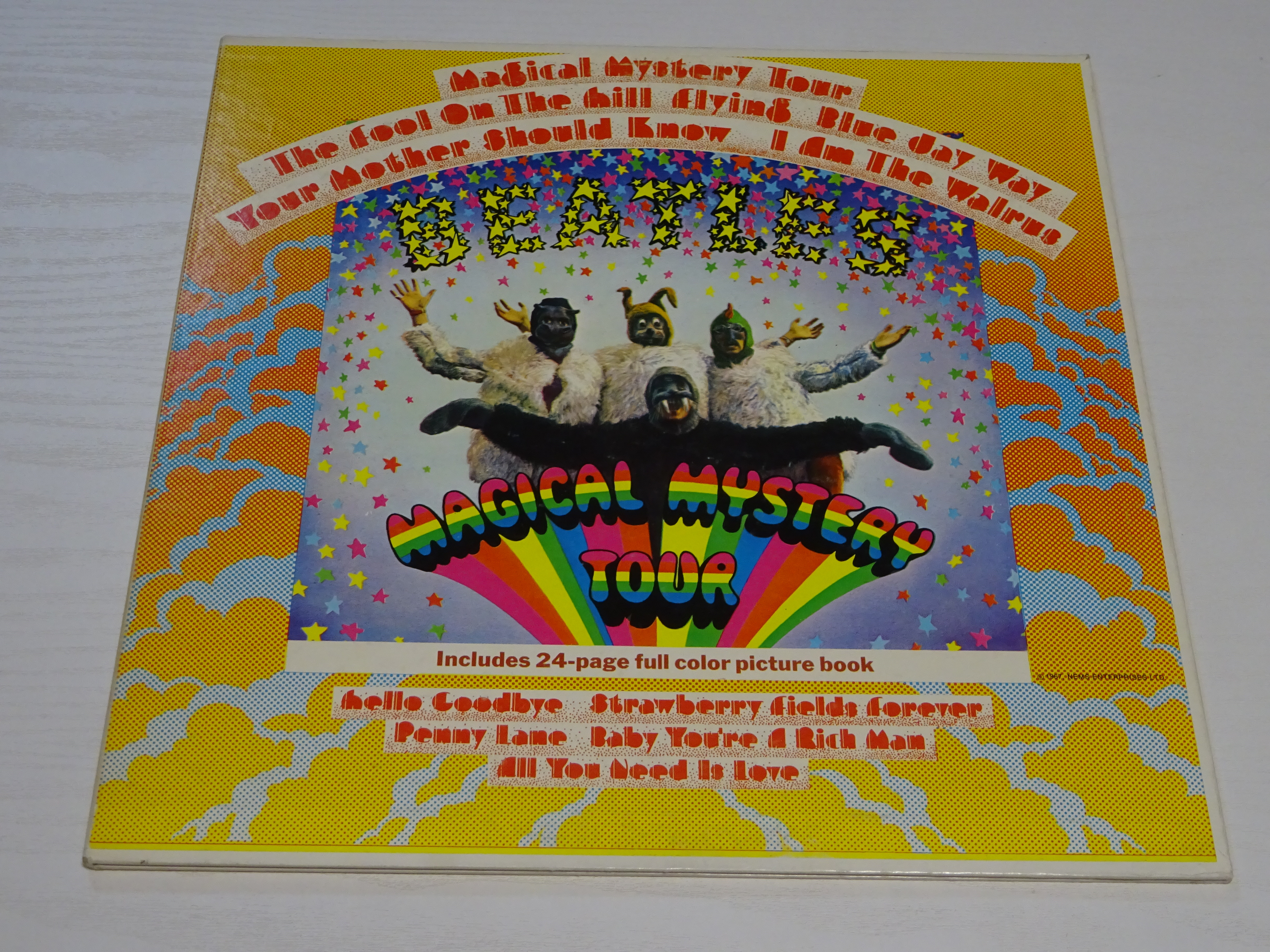 『MAGICAL MYSTERY TOUR』　