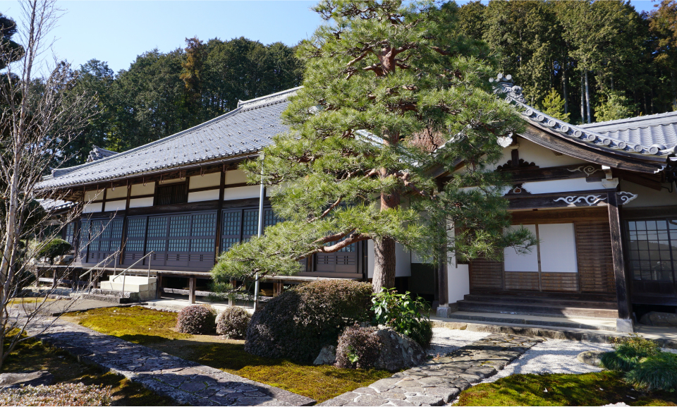 龍福寺武芸の郷墓苑