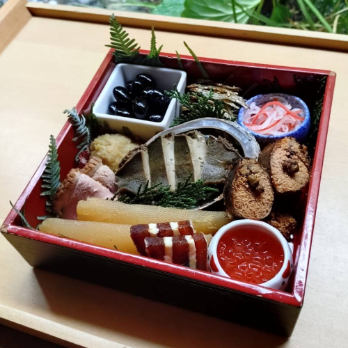 今年も年末におせちを販売いたします
