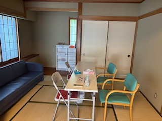 ソファーもあります。押入れのなかに秘密の小部屋をつくりませんか