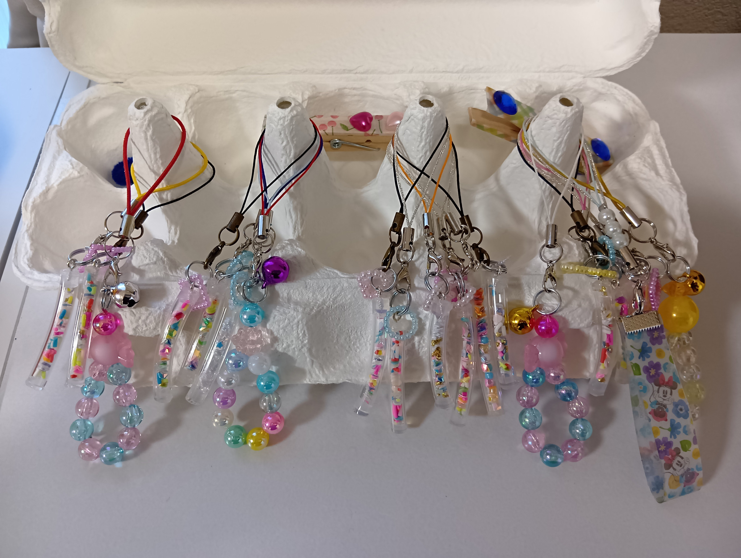 可愛いキーホルダーを作成中です