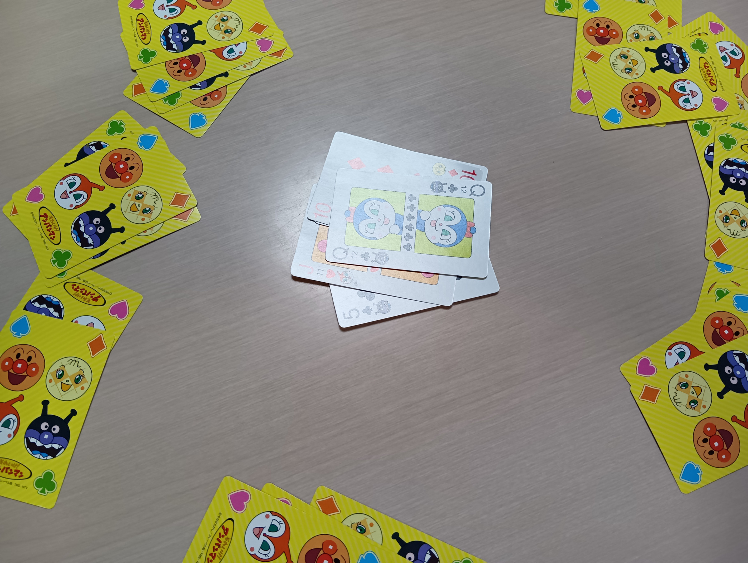 トランプが人気です