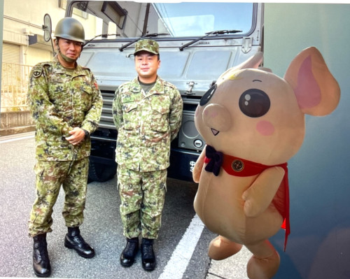 任務のため　ハクトン・ハリマ出発！