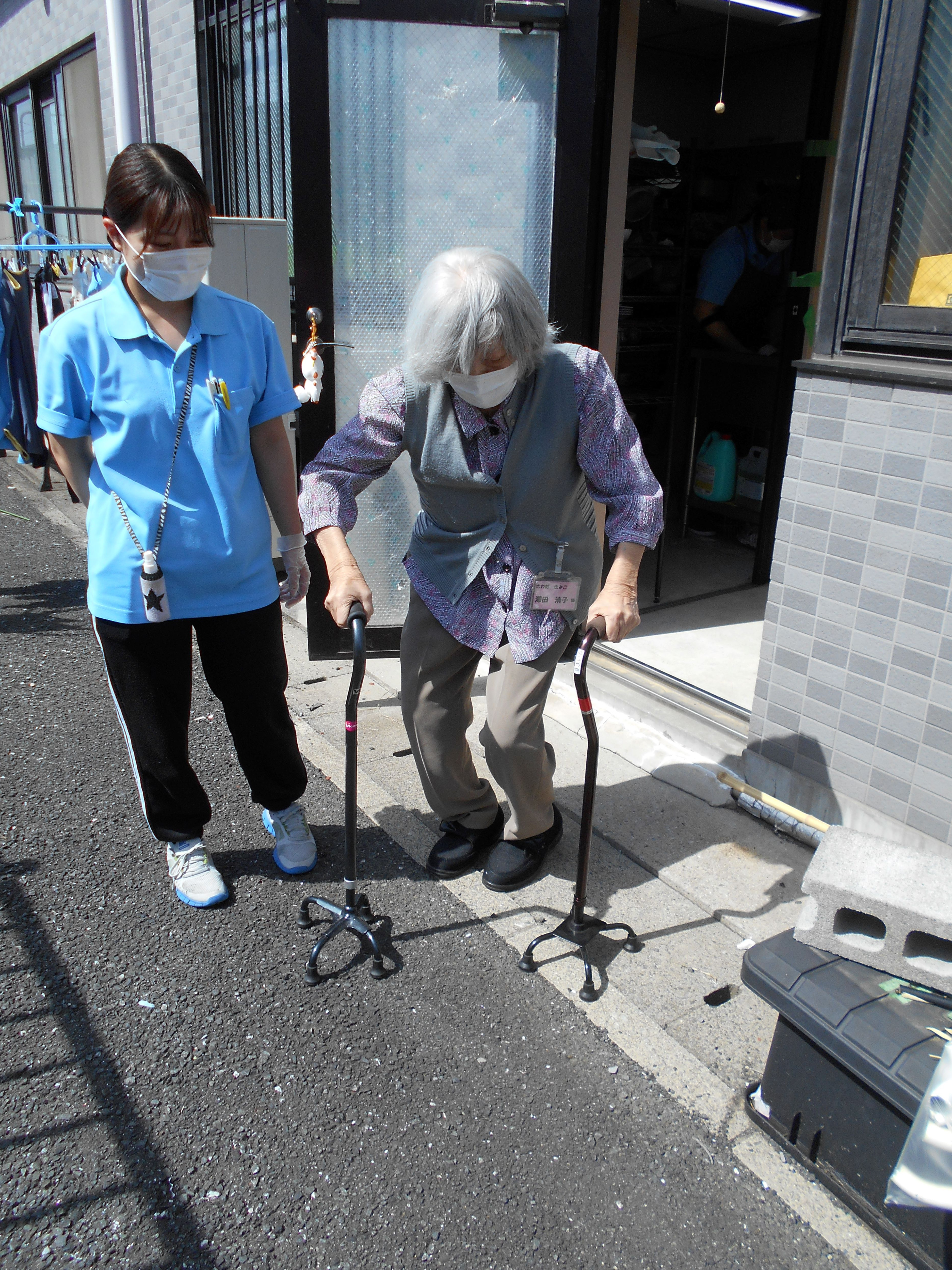 DSCN9954 - 繧ｳ繝斐・ (4).JPG