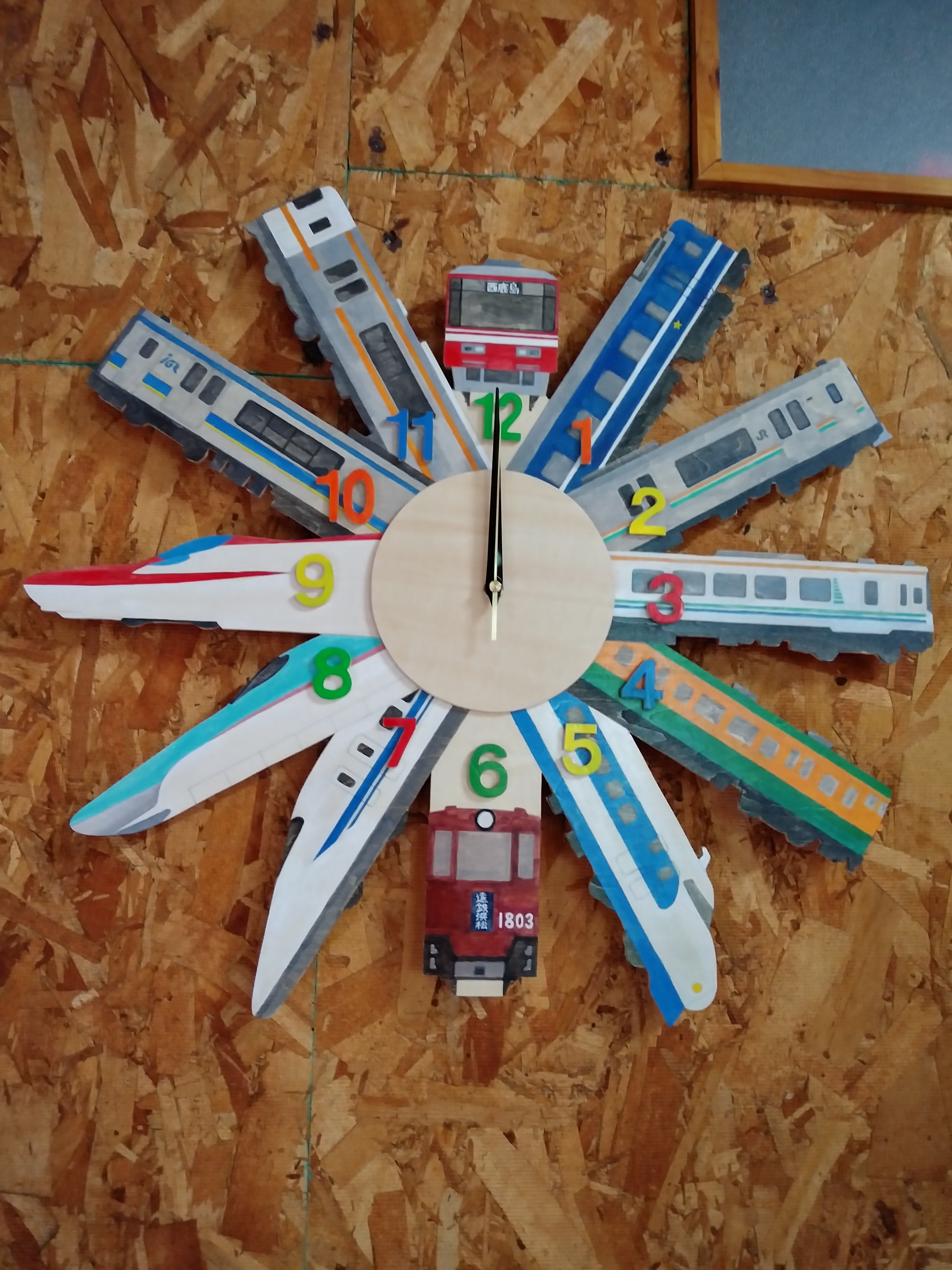 静岡県　小児科開院祝いオーダー壁掛け時計の写真をアップしました。