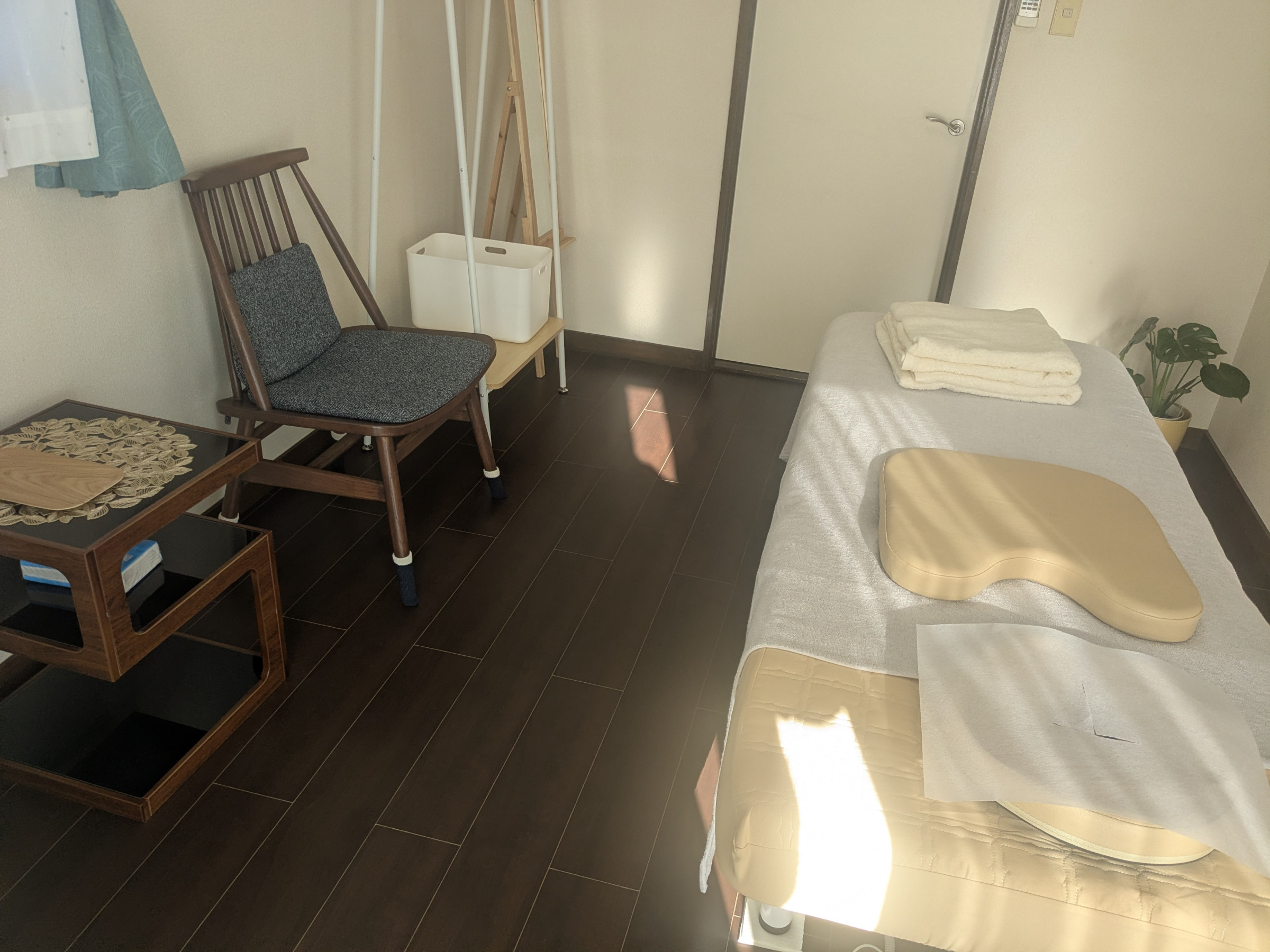 日当たりが良く温かい施術室です
