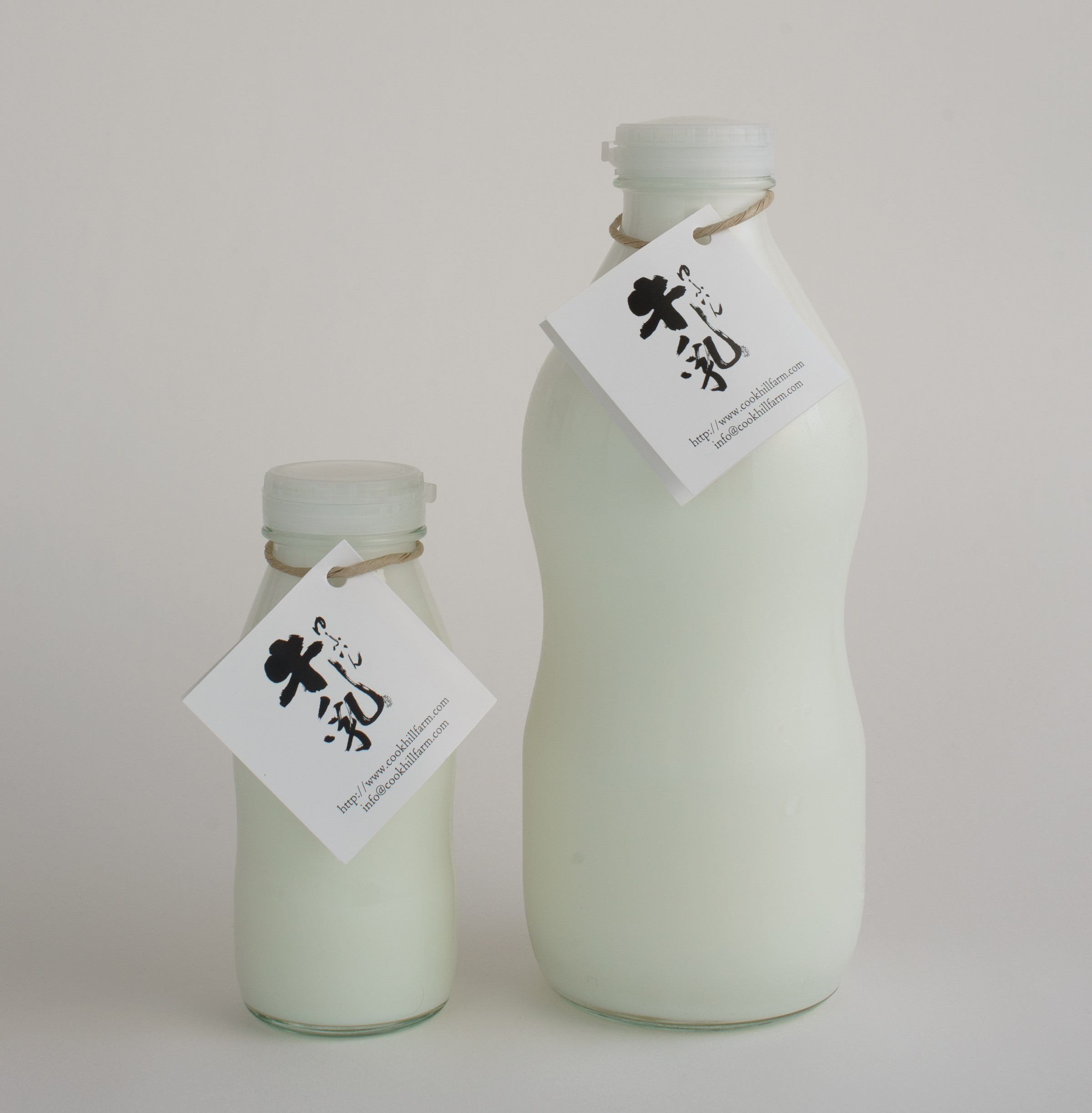 ゆふいん牛乳　S ¥480 &amp; L ¥1,120 