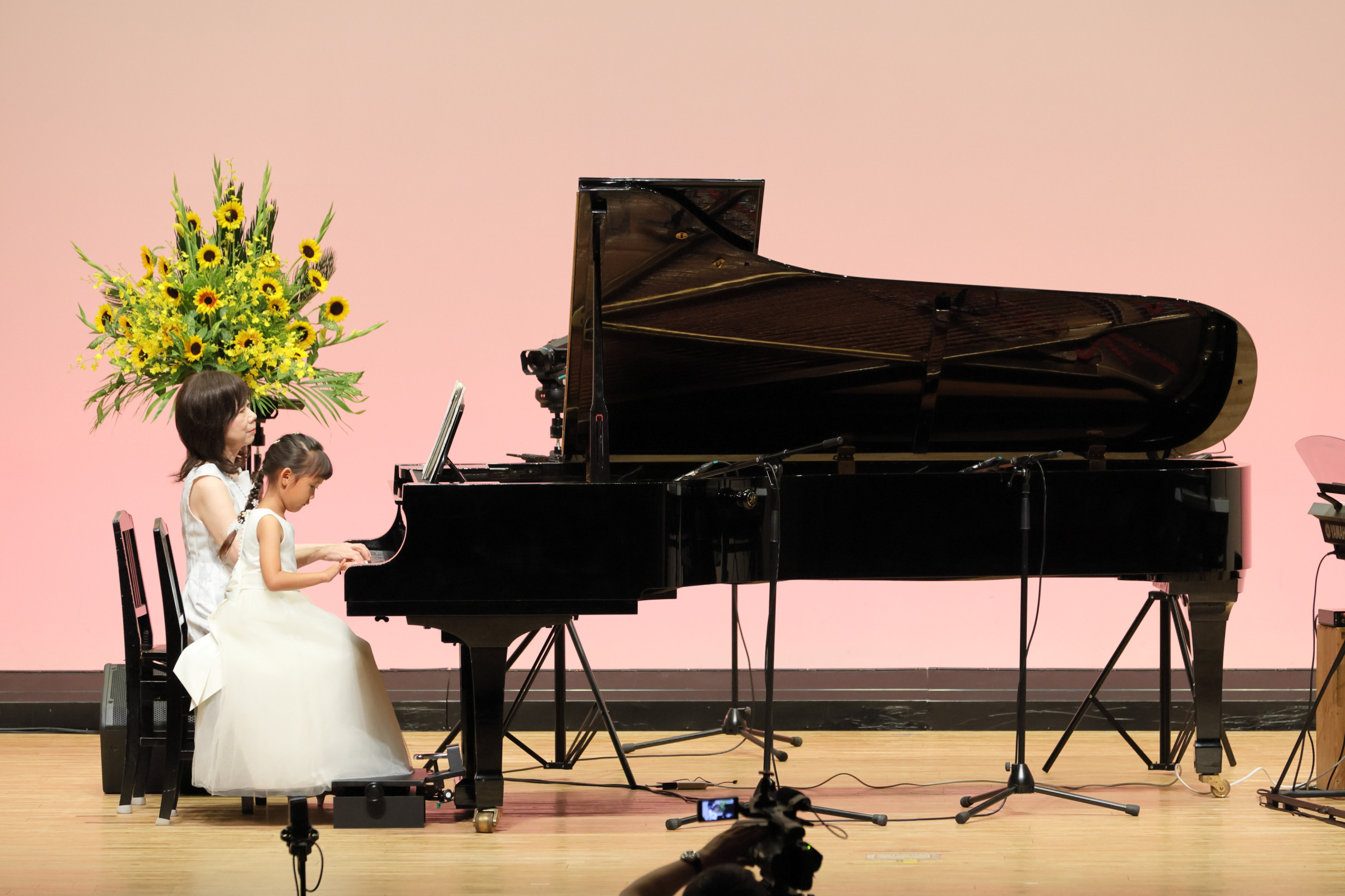 初めての発表会　先生とピアノ連弾