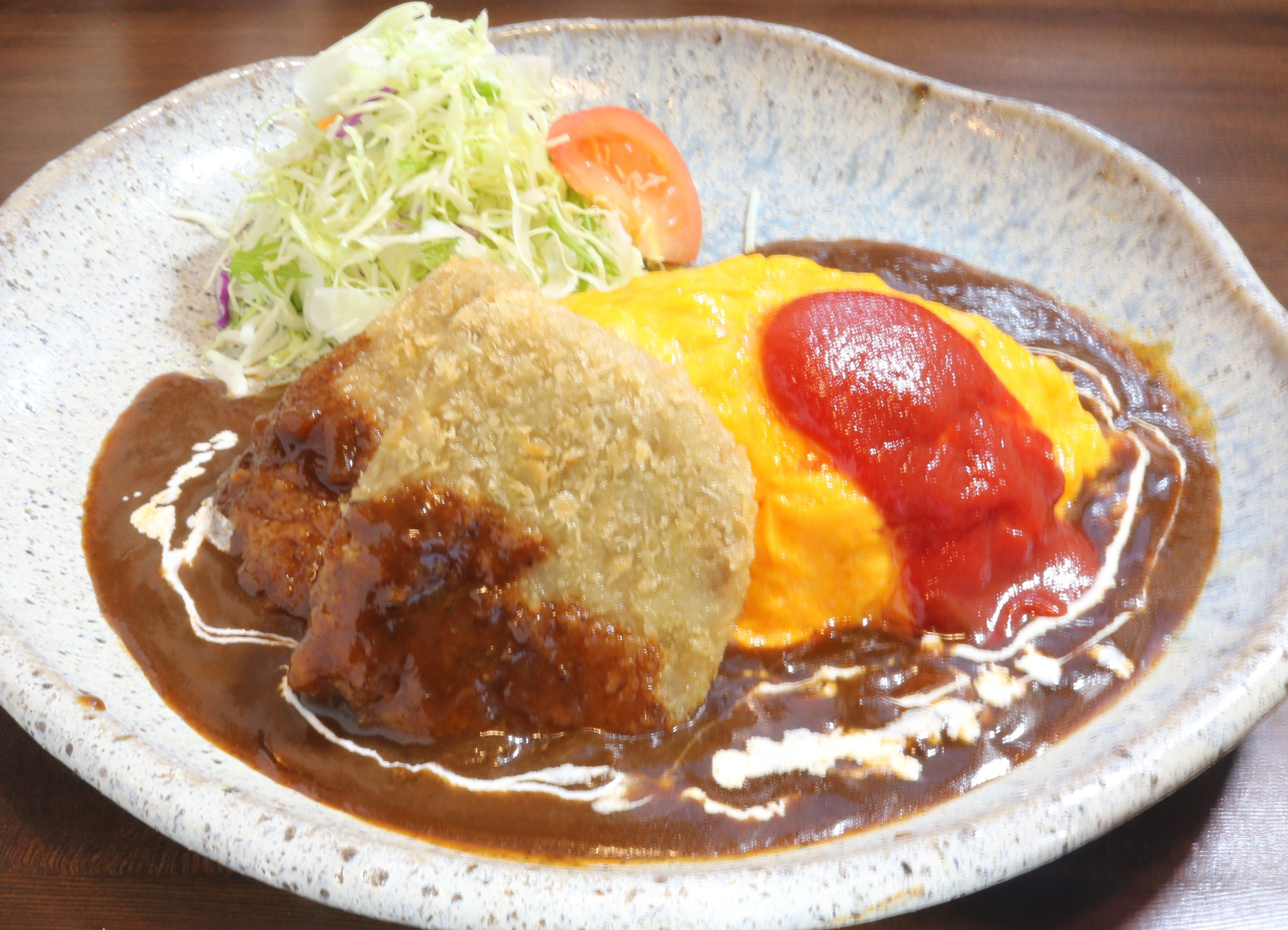 オムライス＆牛たんメンチカツ