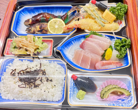 2000円お弁当.jpg