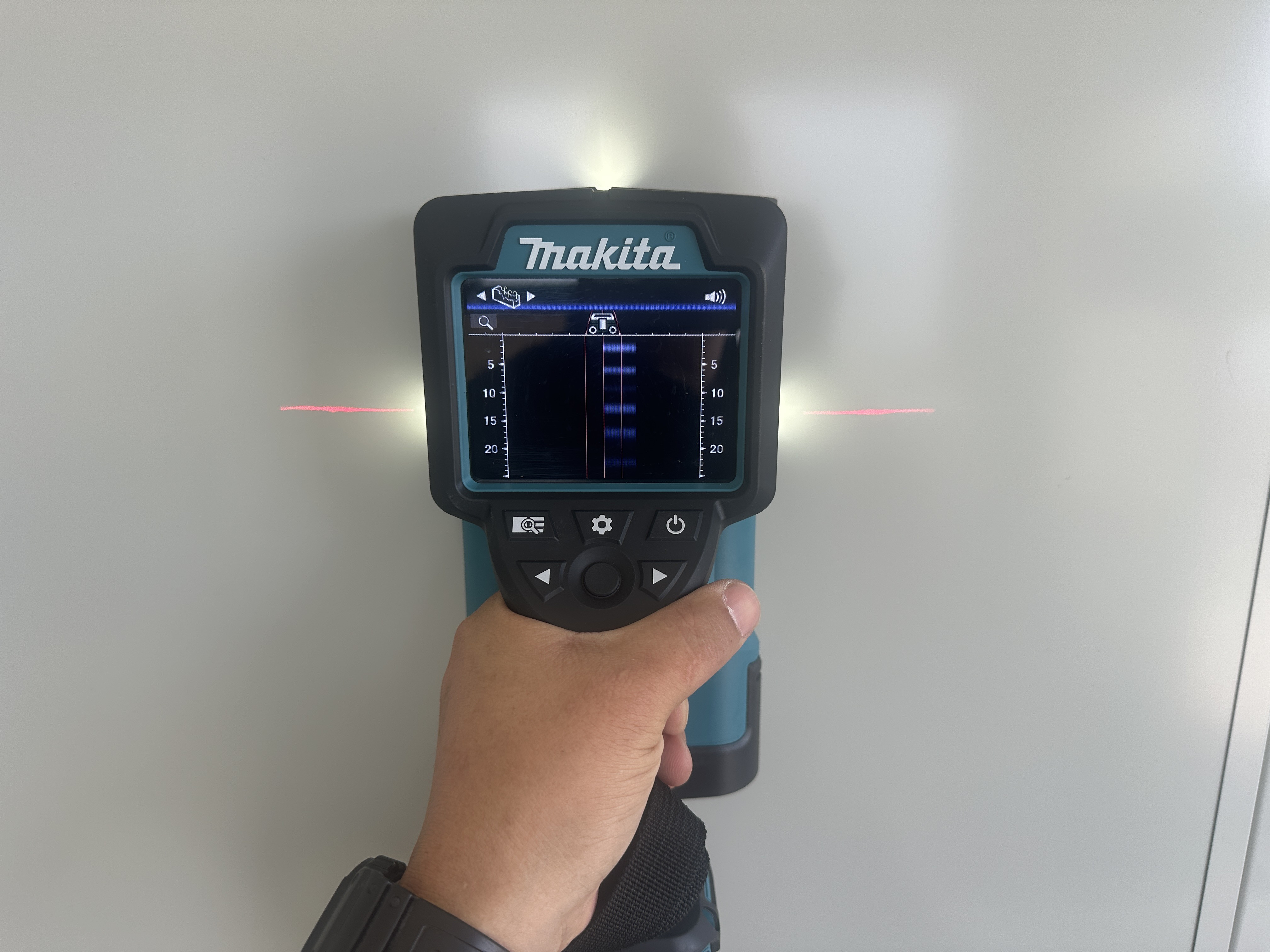  マキタ 充電式ウォールディテクタ　18Vのレンタルを開始致しました。