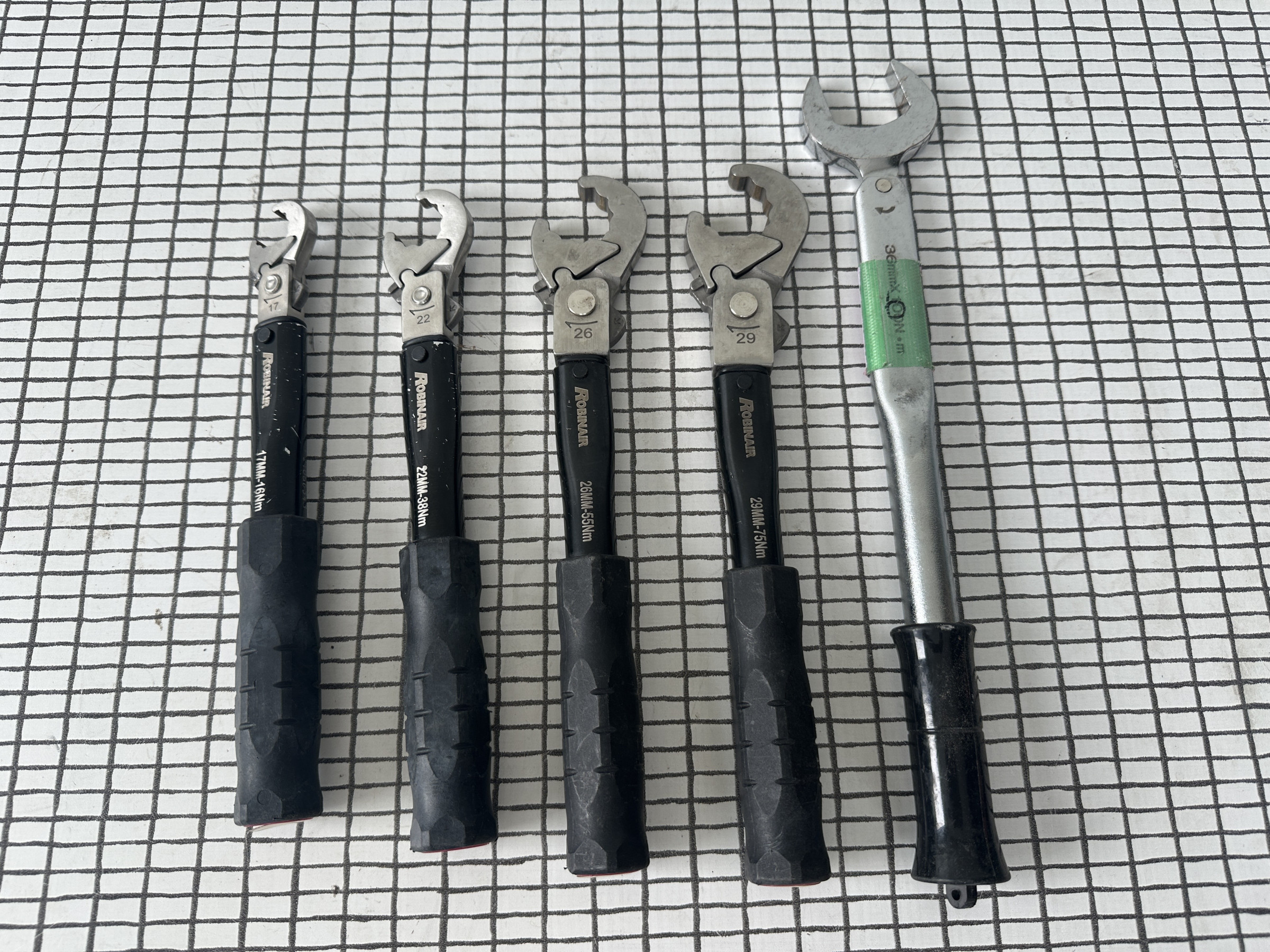 エアコン取り付け工具レンタルなら株式会社YD