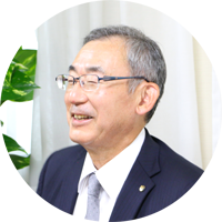 社長の笑顔写真