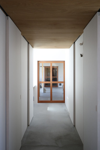 A64I2492 1.JPG