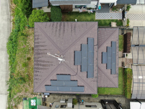 「屋根葺き替え・雨樋交換・塗装工事を安全に完了しました」