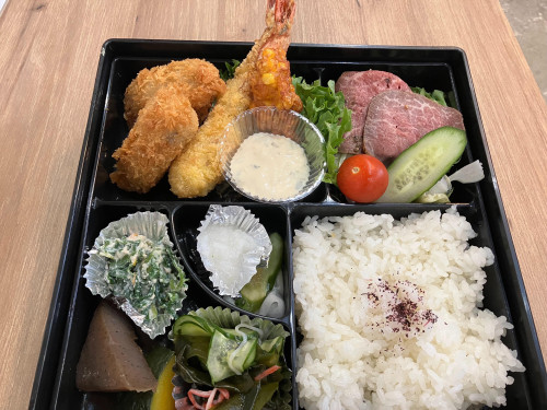 エビフライ＆カキフライ弁当.jpg