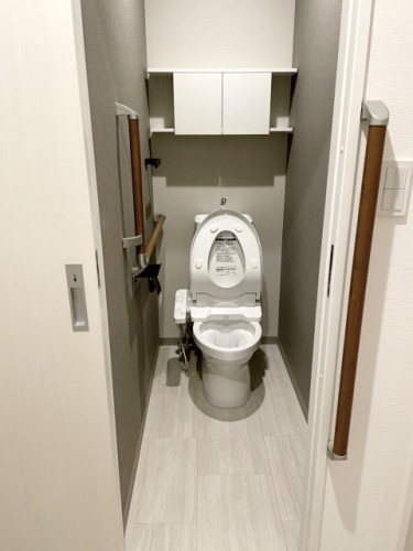 トイレ手すり取付