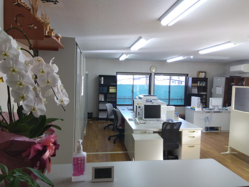 事務所写真.jpg