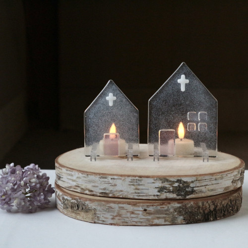 2025.11 教会のガラスオブジェ①.jpg