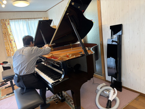 piano.jpg