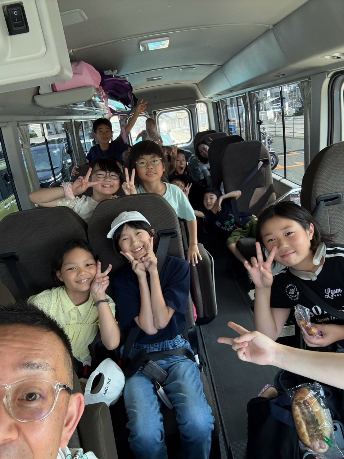 山の学校でみんななかまになったよ！